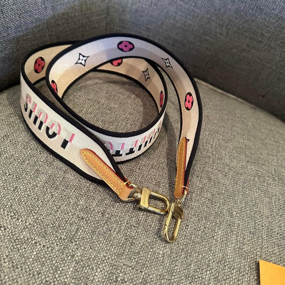 ❌SOLD❌Louis Vuitton strap
